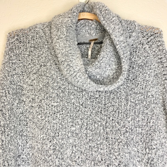 Free People BFF Knit Sweater Cowl Neck Boxy Oversized Pullover Grey Size XS - Picture 9 of 13